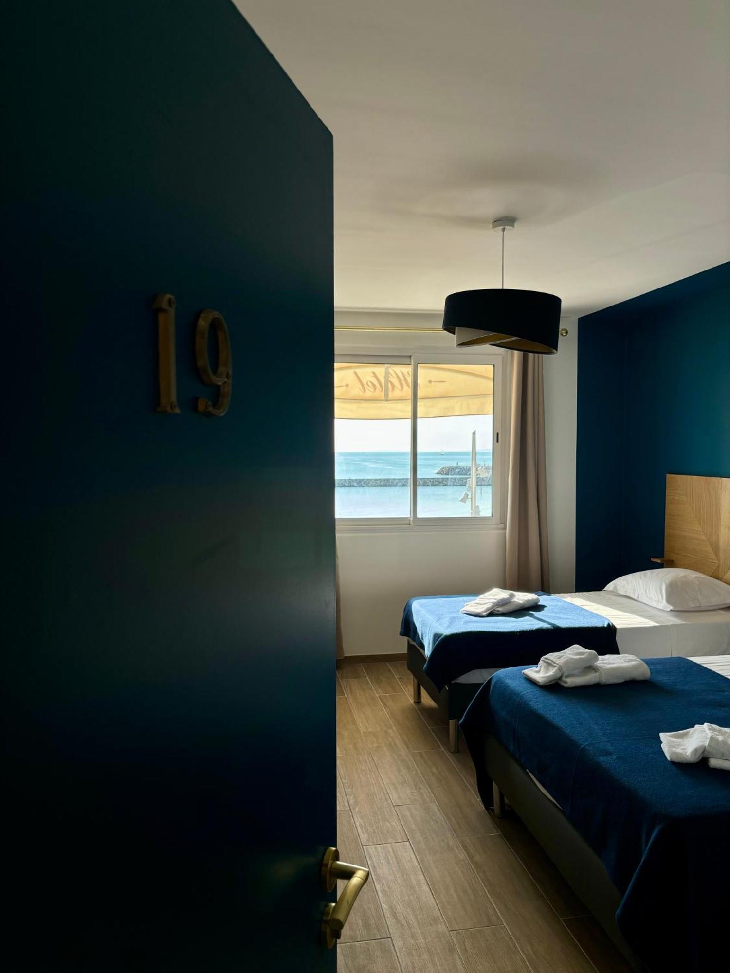 L'Hotel De La Plage Le Grau-du-Roi Eksteriør billede