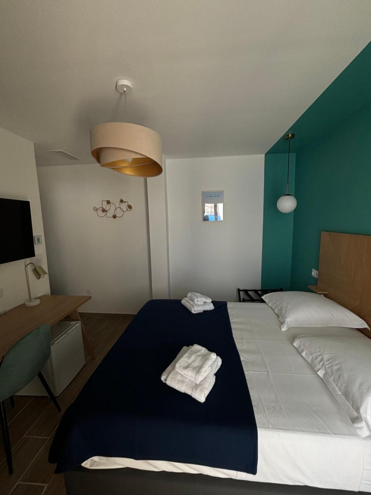 L'Hotel De La Plage Le Grau-du-Roi Eksteriør billede
